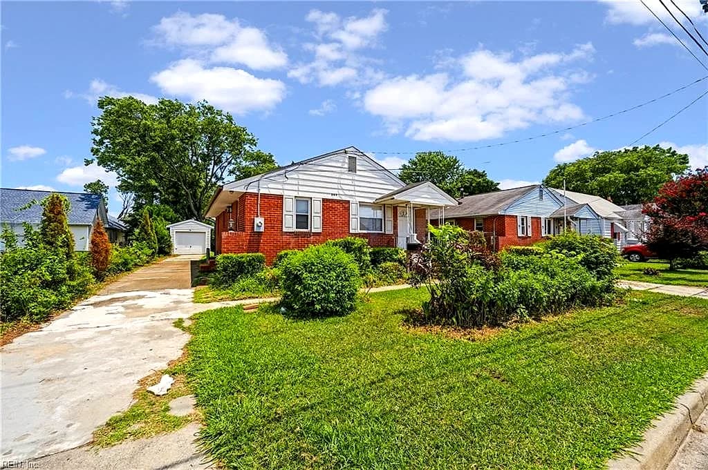 207 E Sewell AVE, HAMPTON VA 23663 - Photo 4