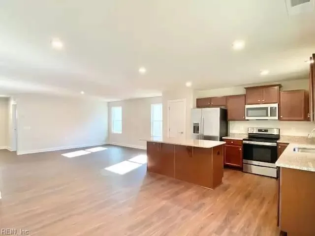 6832 Motley Landing DR, GLOUCESTER VA 23061 - Photo 5