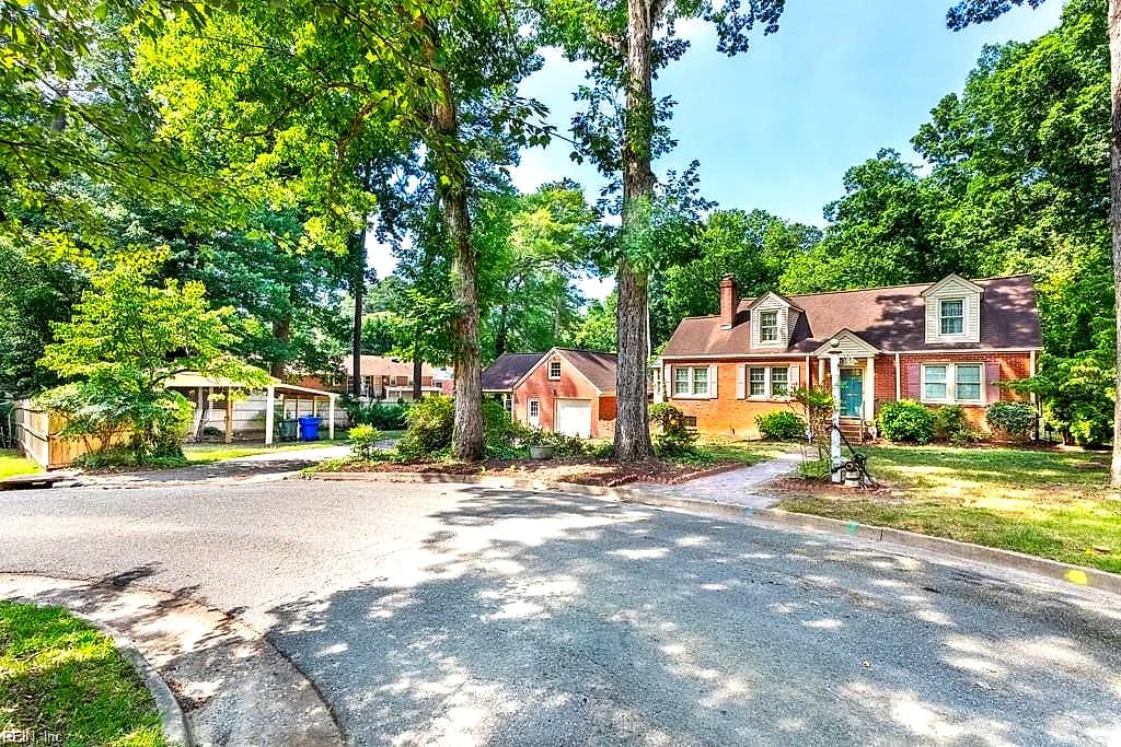 23 White Oak DR, NEWPORT NEWS VA 23601 - Photo 3