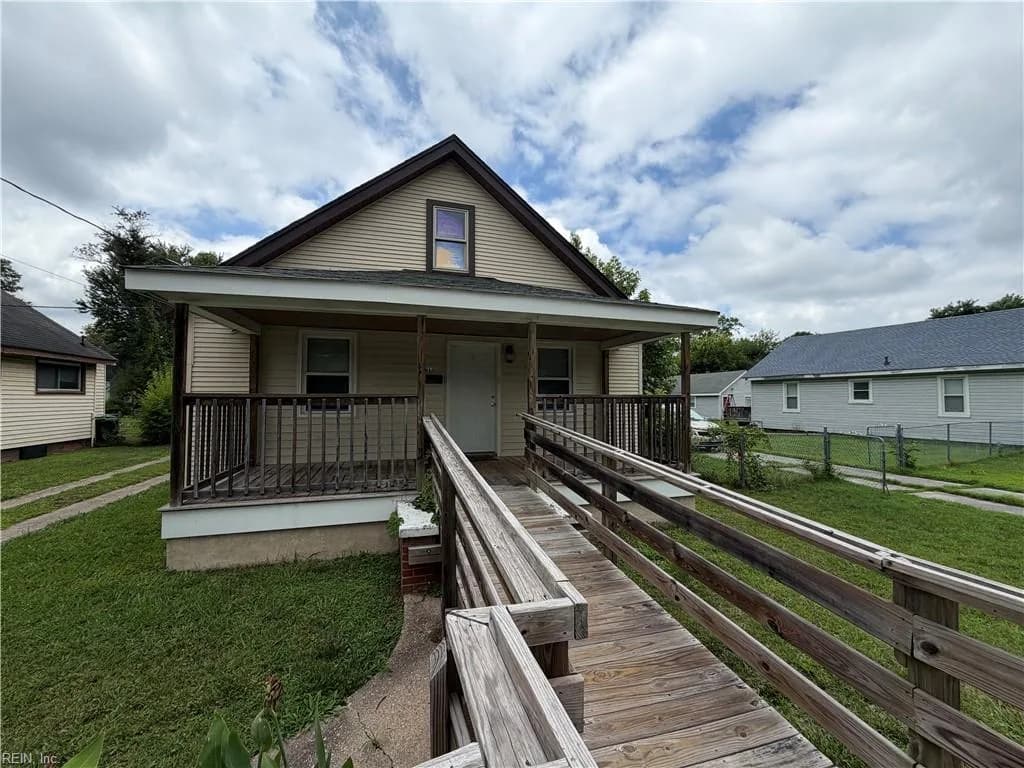 3915 Shell RD, HAMPTON VA 23669 - Photo 3