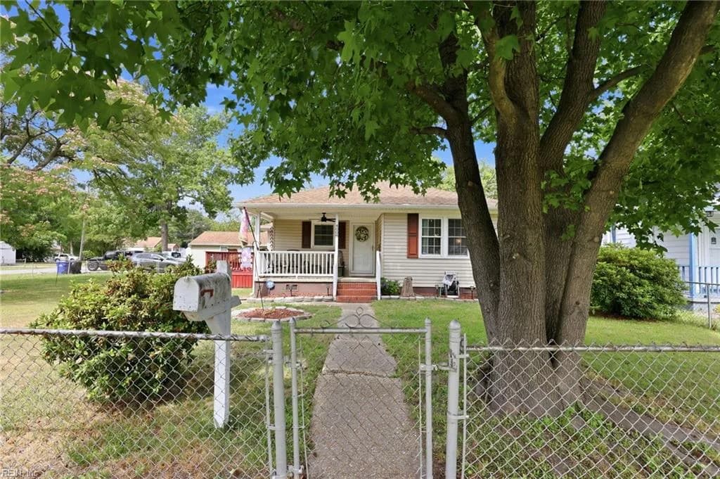 4008 Deep Creek BLVD, PORTSMOUTH VA 23702 - Photo 3