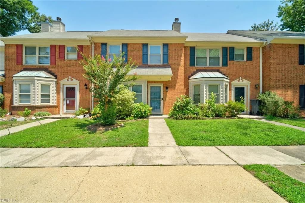 119 Kingsbridge LN, YORKTOWN VA 23692 - Photo 2