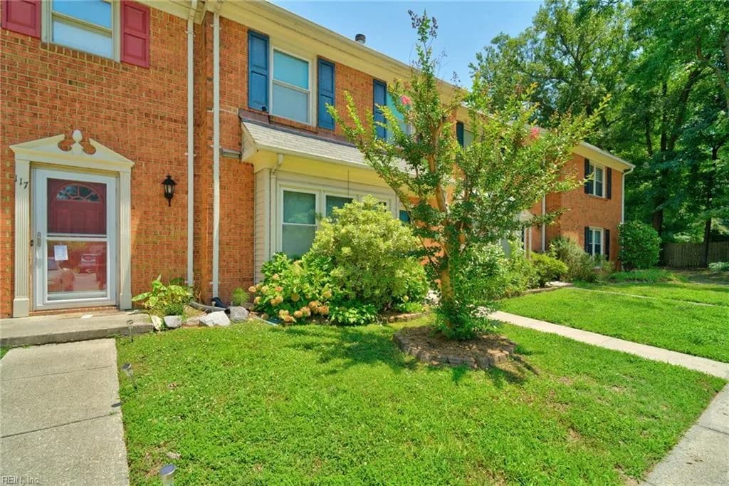 119 Kingsbridge LN, YORKTOWN VA 23692 - Photo 3
