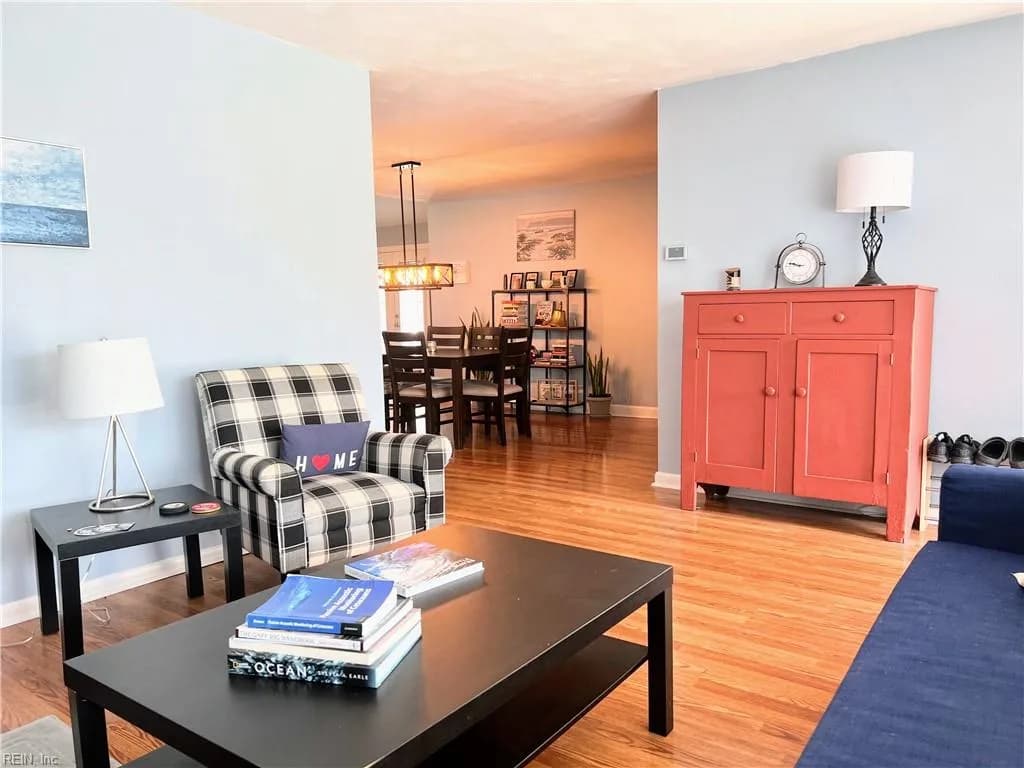 8005 Walters DR, NORFOLK VA 23518 - Photo 4