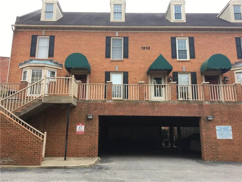 1210 Stockley GDNS #605, NORFOLK VA 23517 - Photo 2