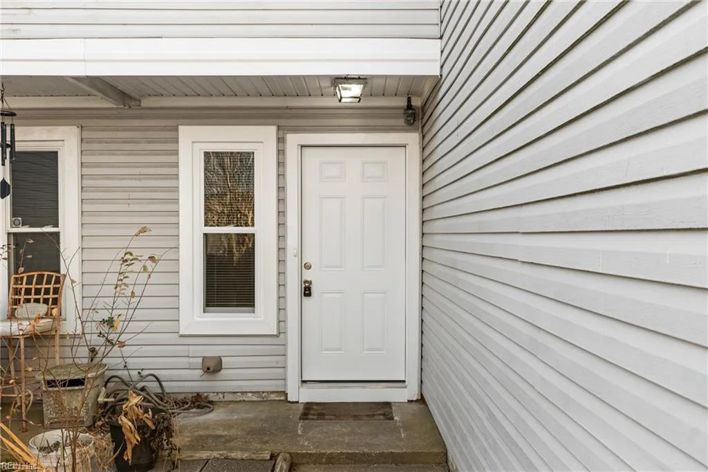 1619 Slidell LN, VIRGINIABEACH VA 23454 - Photo 5