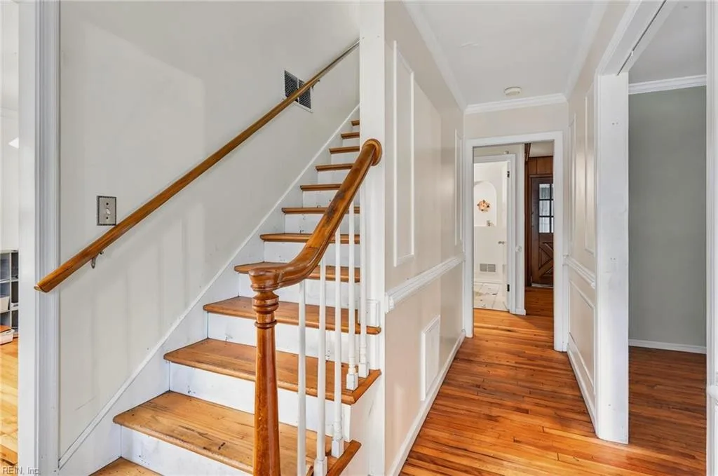 101 Garrett DR, HAMPTON VA 23669 - Photo 3