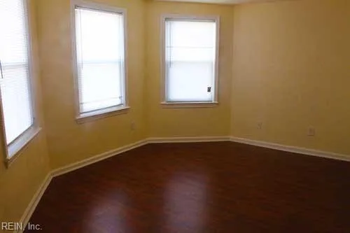427 W 30th ST #B, NORFOLK VA 23508 - Photo 4