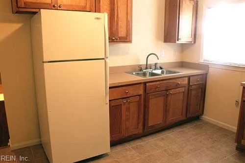 427 W 30th ST #B, NORFOLK VA 23508 - Photo 5