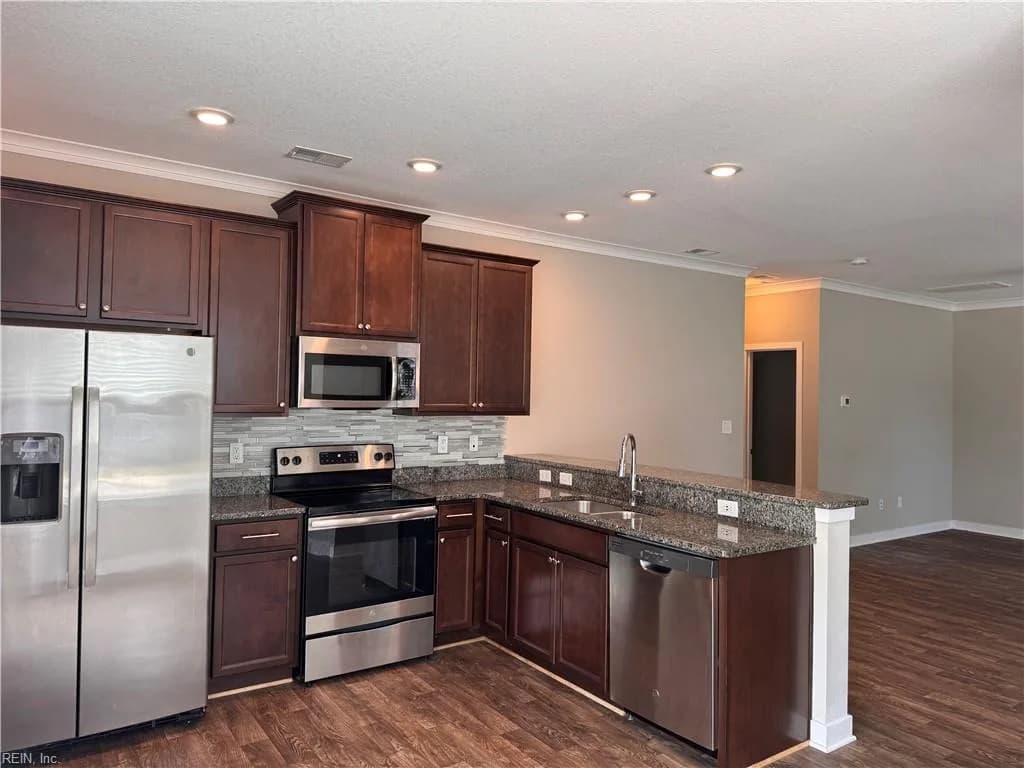 1303 Tides Edge CT, HAMPTON VA 23666 - Photo 5