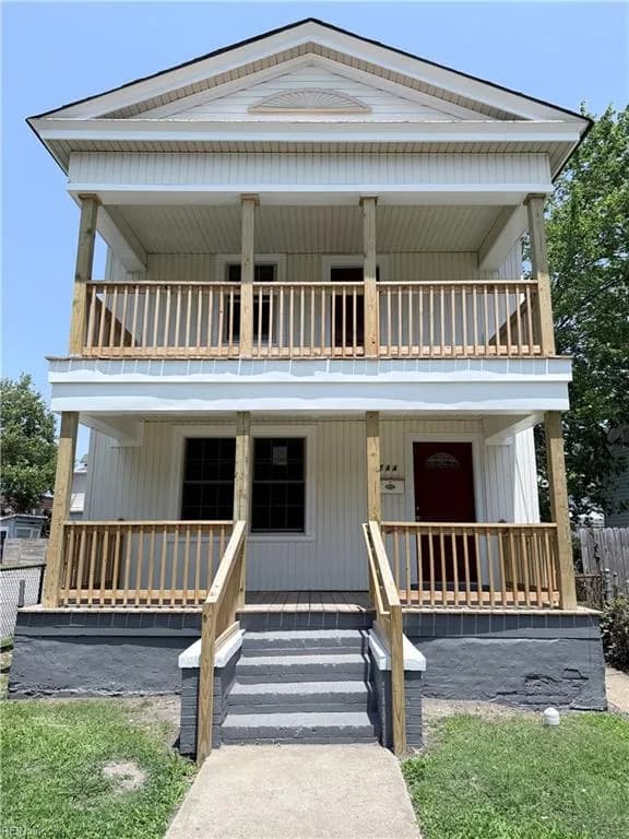 744 West 31st ST, NORFOLK VA 23508 - Photo 2
