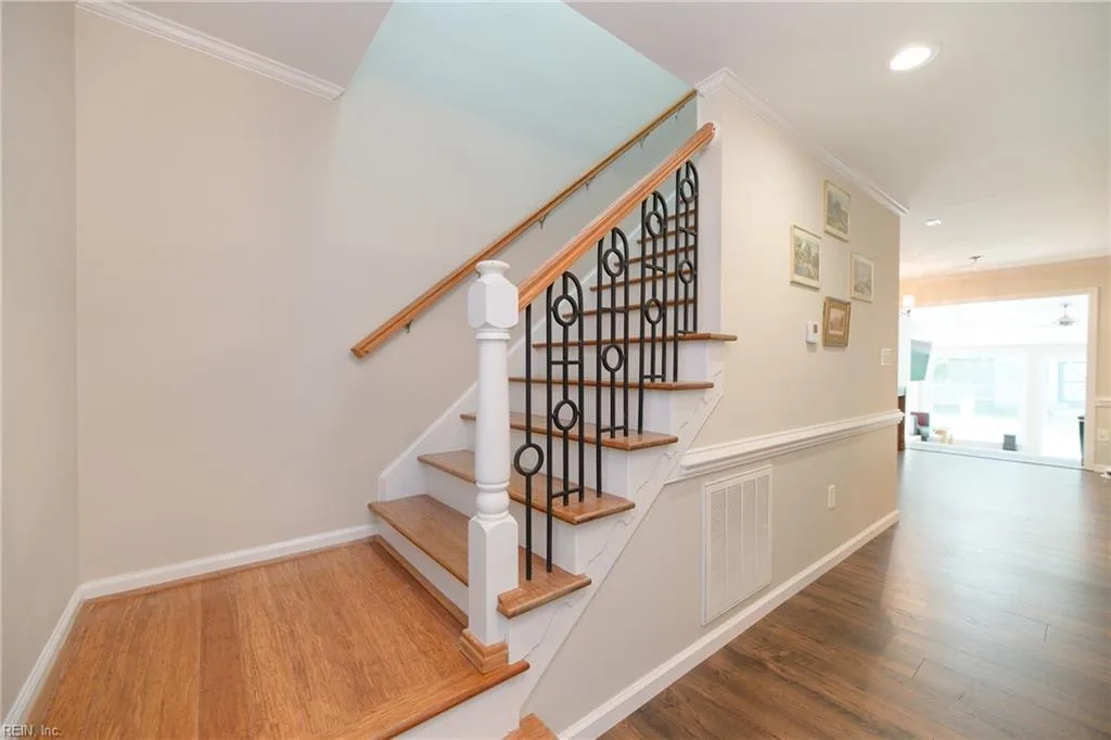 102 Stevens CT, YORKTOWN VA 23693 - Photo 4