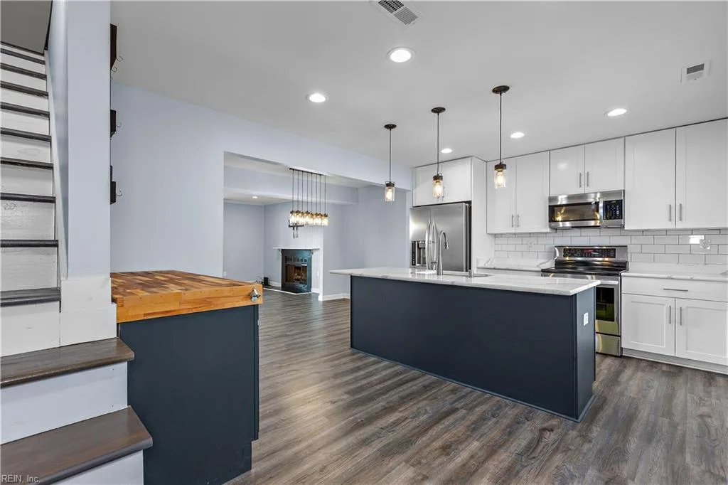 735 W Ocean View AVE #B, NORFOLK VA 23503 - Photo 3