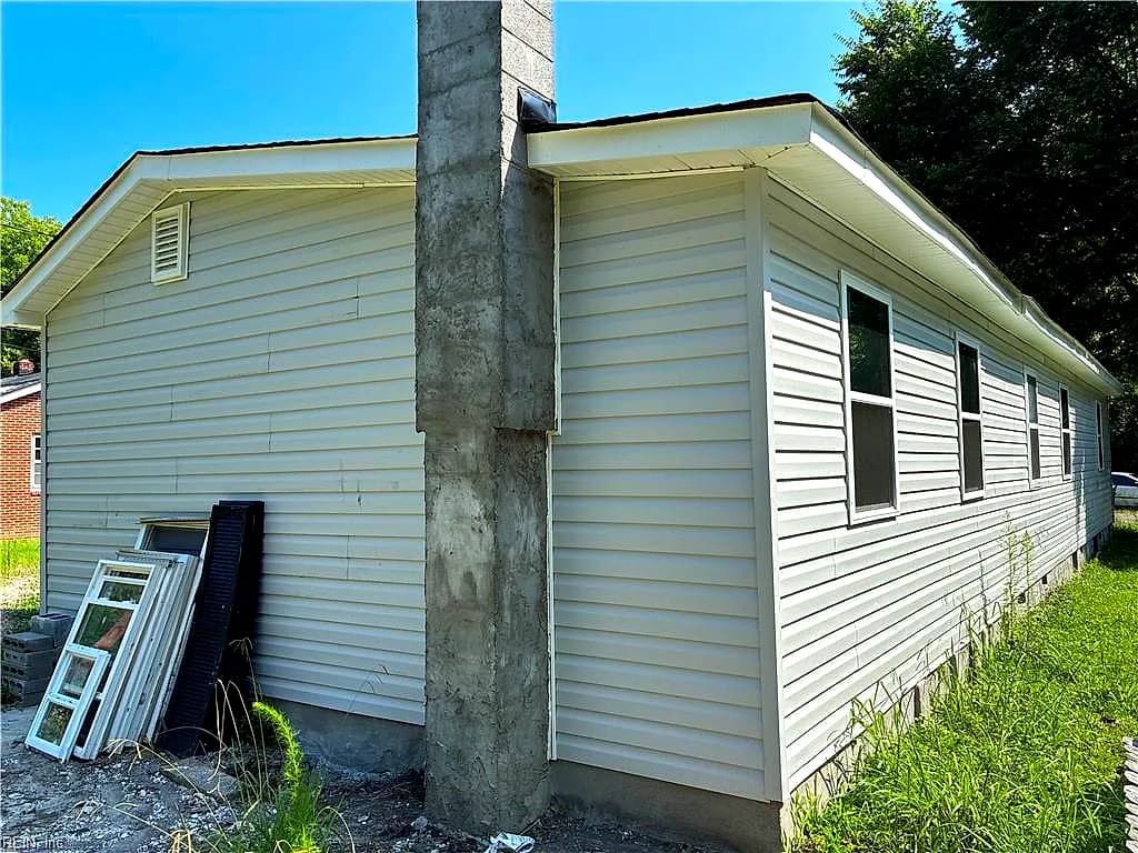 145 Shell RD, SUFFOLK VA 23432 - Photo 4