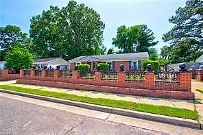 713 Pelham DR, HAMPTON VA 23669