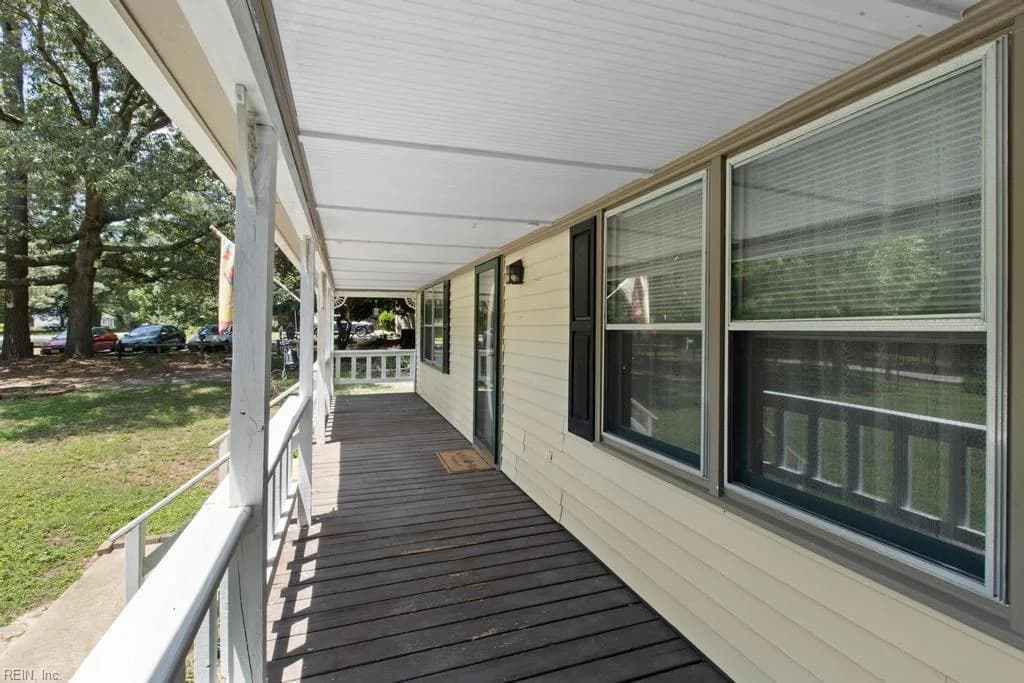 6353 Bolling Brook LN, GLOUCESTER VA 23061 - Photo 5