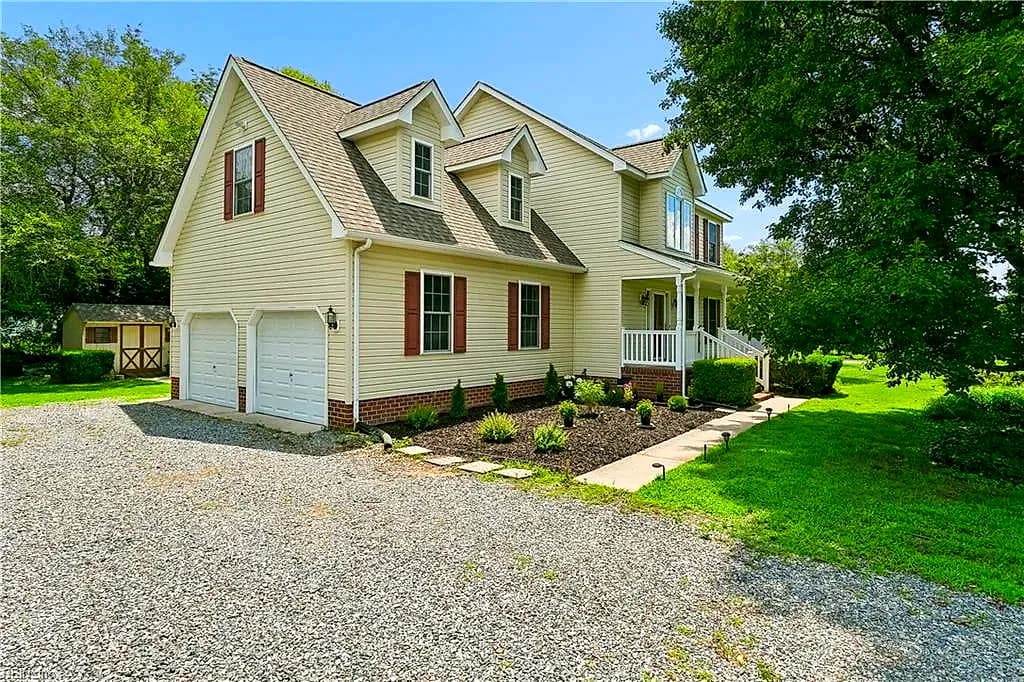 7976 Laura Ann LN, HAYES VA 23072 - Photo 4