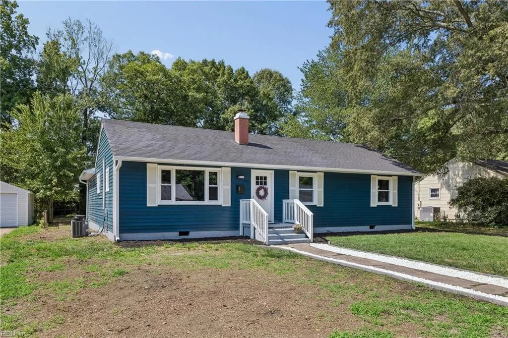 202 Woodhaven RD, NEWPORTNEWS VA 23608 - Photo 4