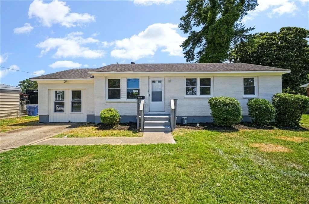 1003 Warfield DR, PORTSMOUTH VA 23701 - Photo 2