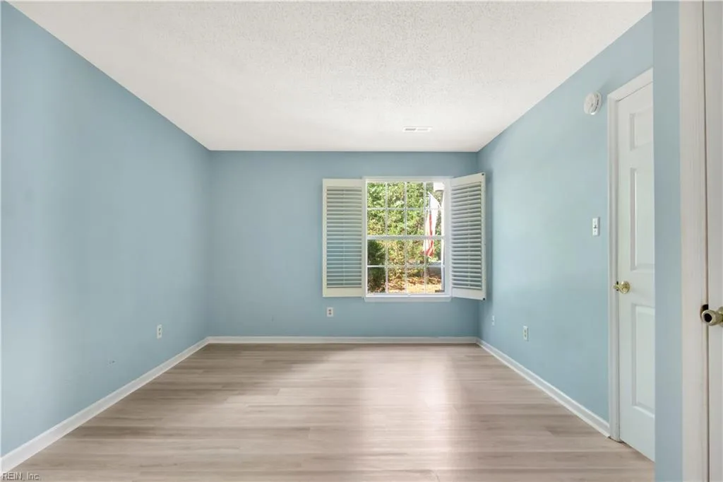 102 Windsor LN #F, WILLIAMSBURG VA 23185 - Photo 2