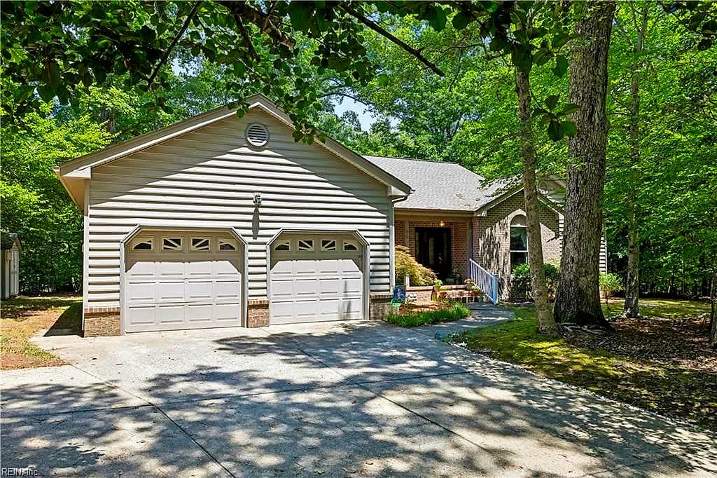 99 Oxford RD, WILLIAMSBURG VA 23185 - Photo 4