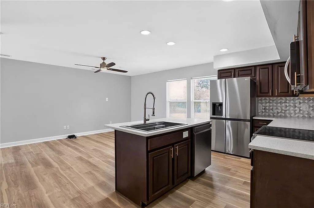 501 Thornloe Ln LN, CHESAPEAKE VA 23320 - Photo 5