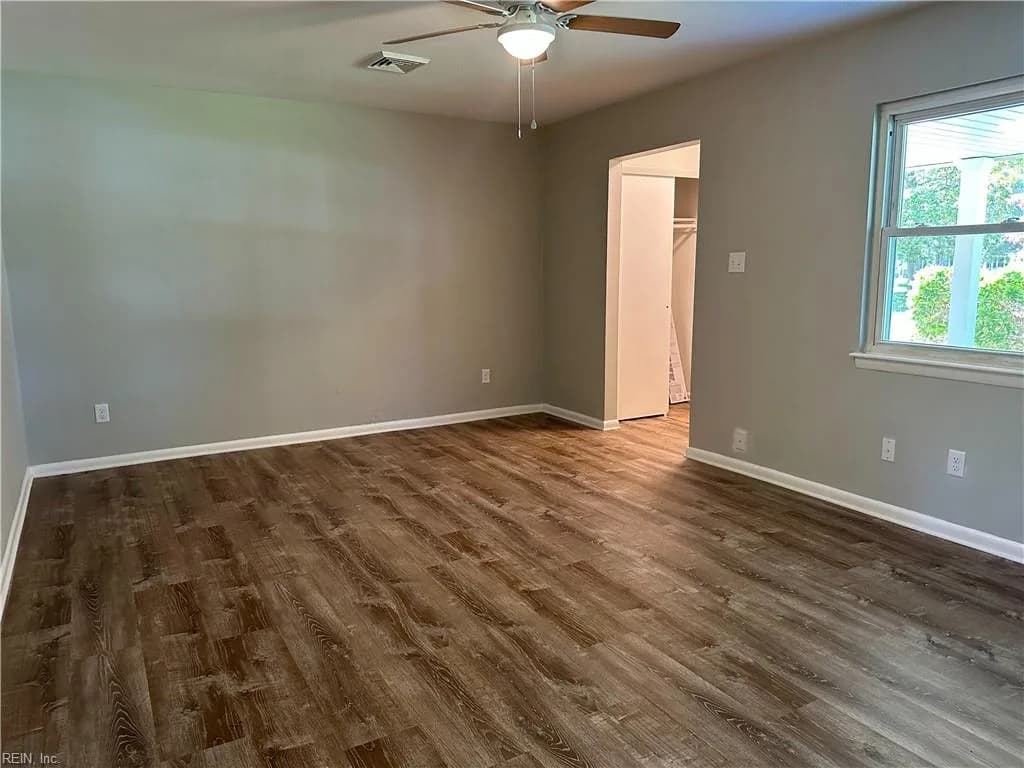 417 Carnegie RD, VIRGINIABEACH VA 23452 - Photo 5