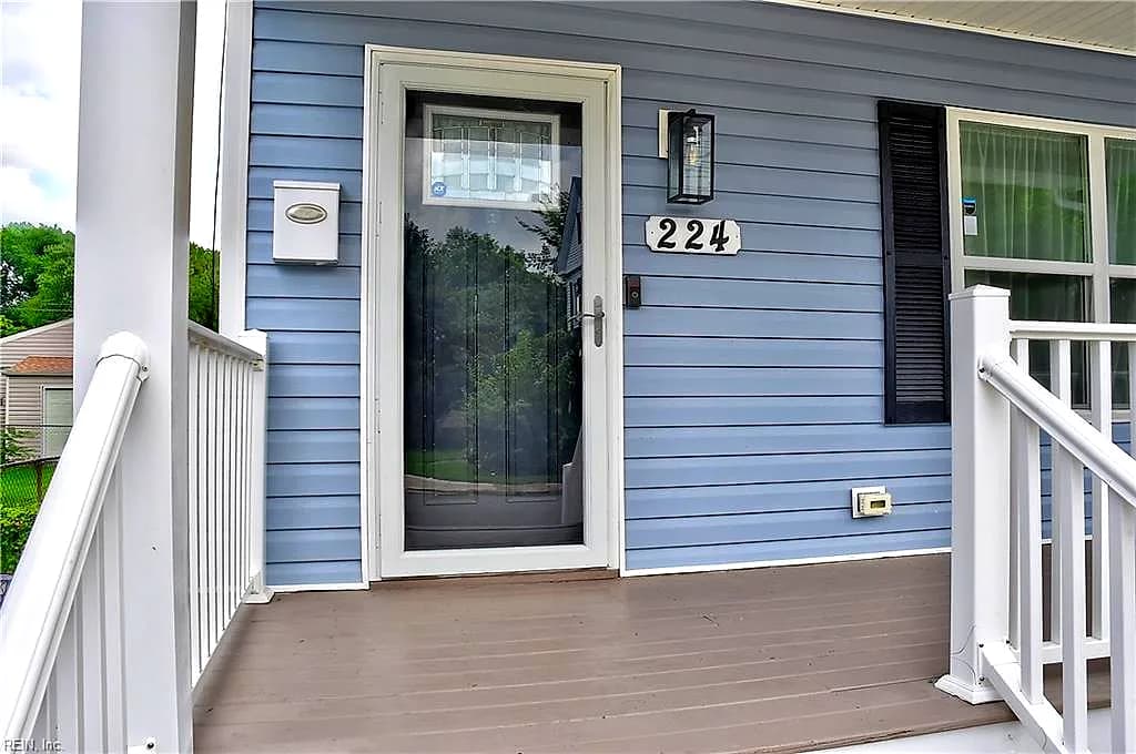 224 Taylor AVE W, HAMPTON VA 23663 - Photo 5