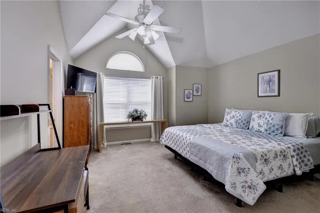 308 Queens CRES, WILLIAMSBURG VA 23185 - Photo 4