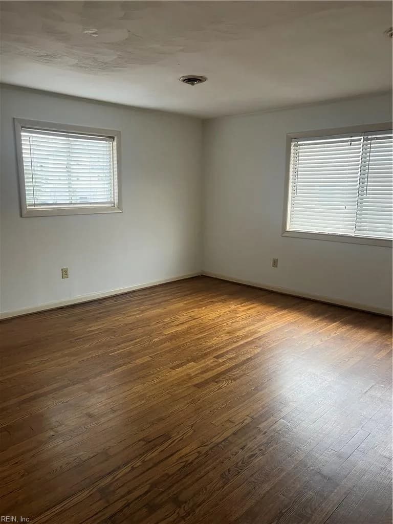 2057 E Ocean View AVE, NORFOLK VA 23503 - Photo 3