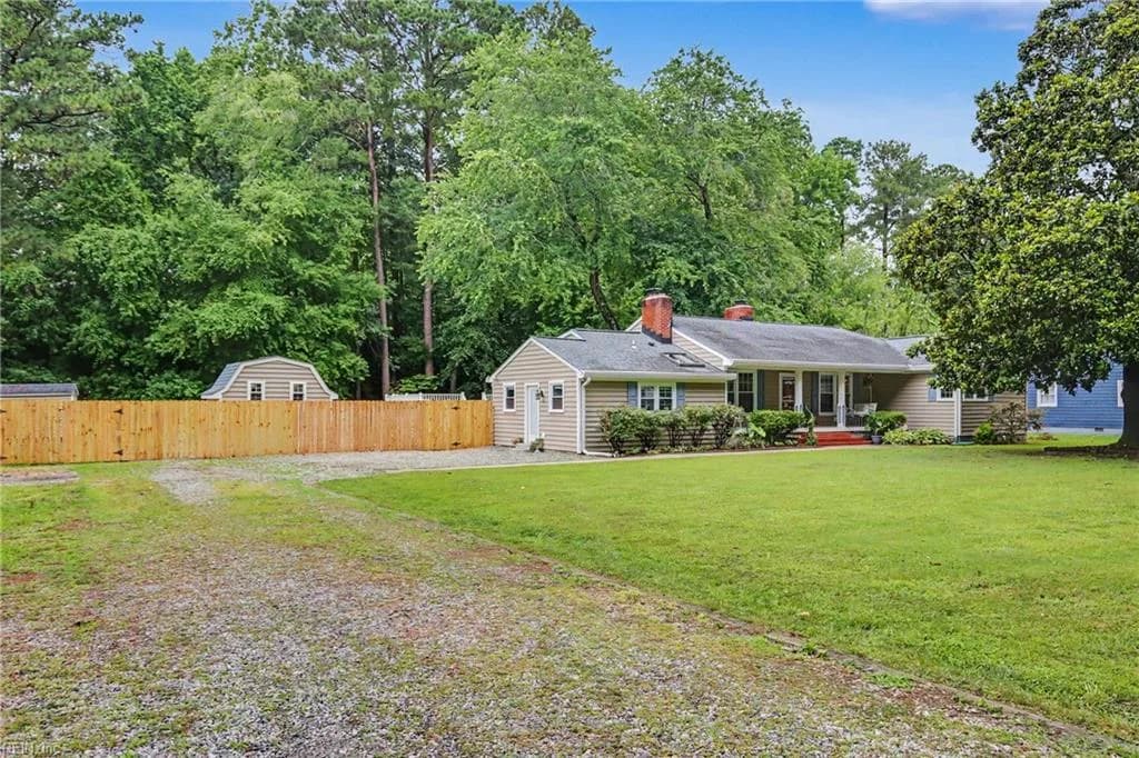 114 Winsome Haven DR, SEAFORD VA 23696 - Photo 3