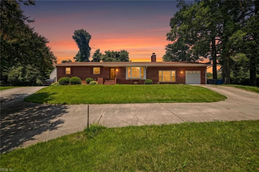 301 Waltz Farm DR, Williamsburg — 4 bed Residential, 1,800 sqft