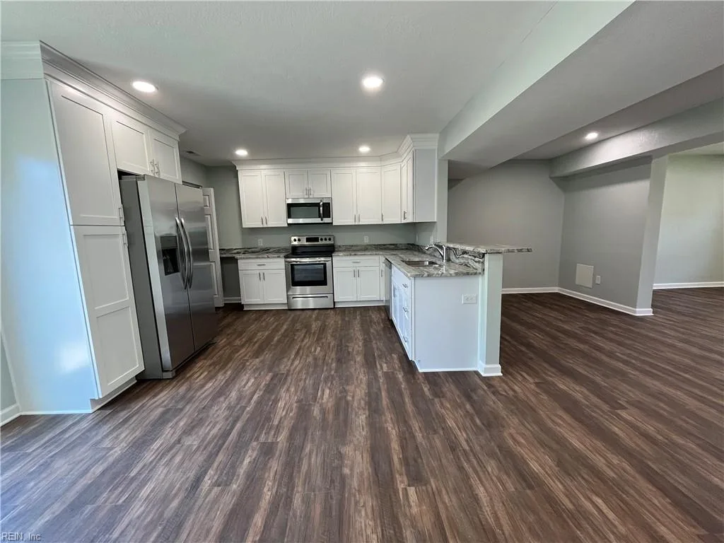821 Lake Edward DR, VIRGINIABEACH VA 23462 - Photo 4