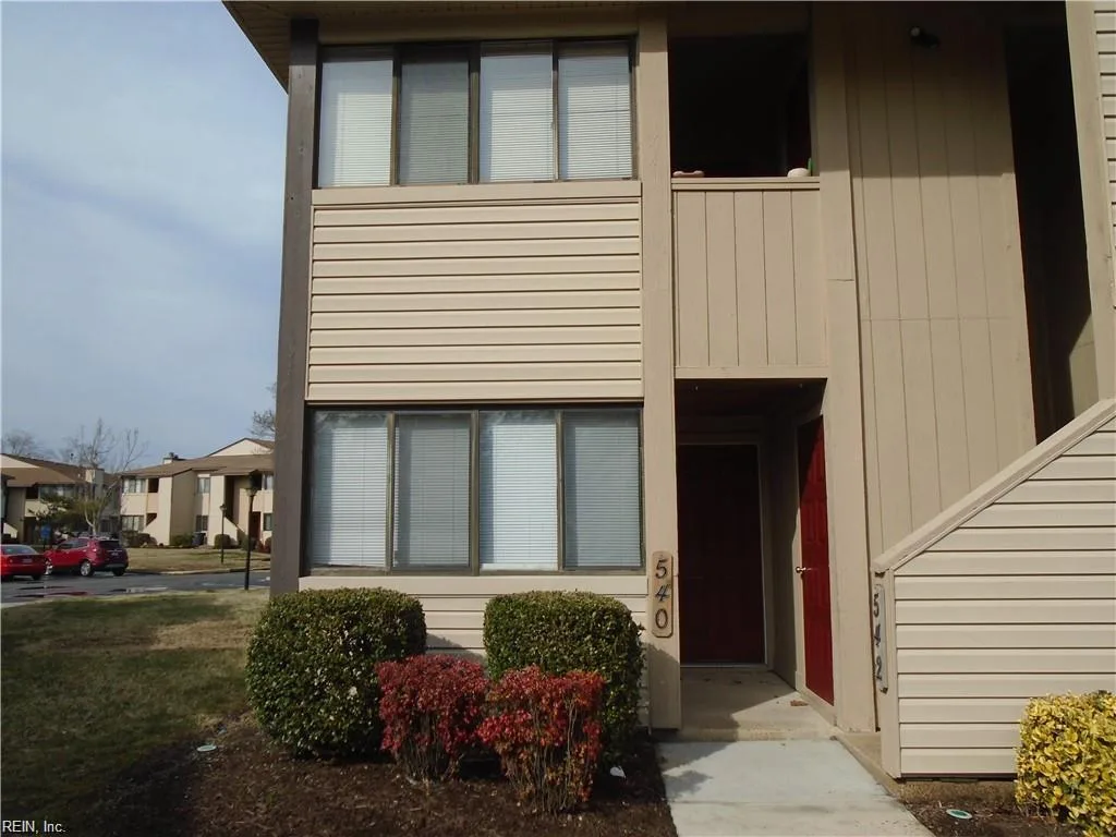 540 Pheasant RN #101, VIRGINIABEACH VA 23452 - Photo 2