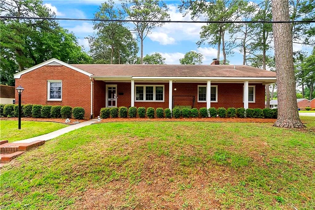 201 Pine BLF, PORTSMOUTH VA 23701