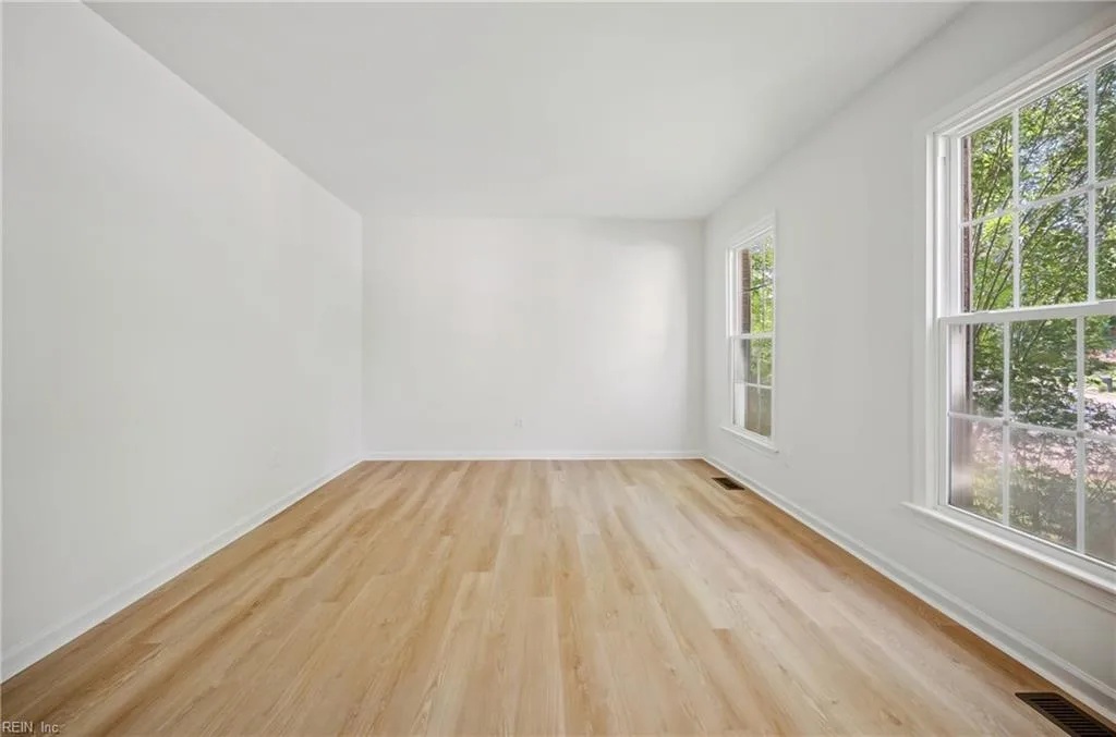 4465 Revere DR, VIRGINIABEACH VA 23456 - Photo 5