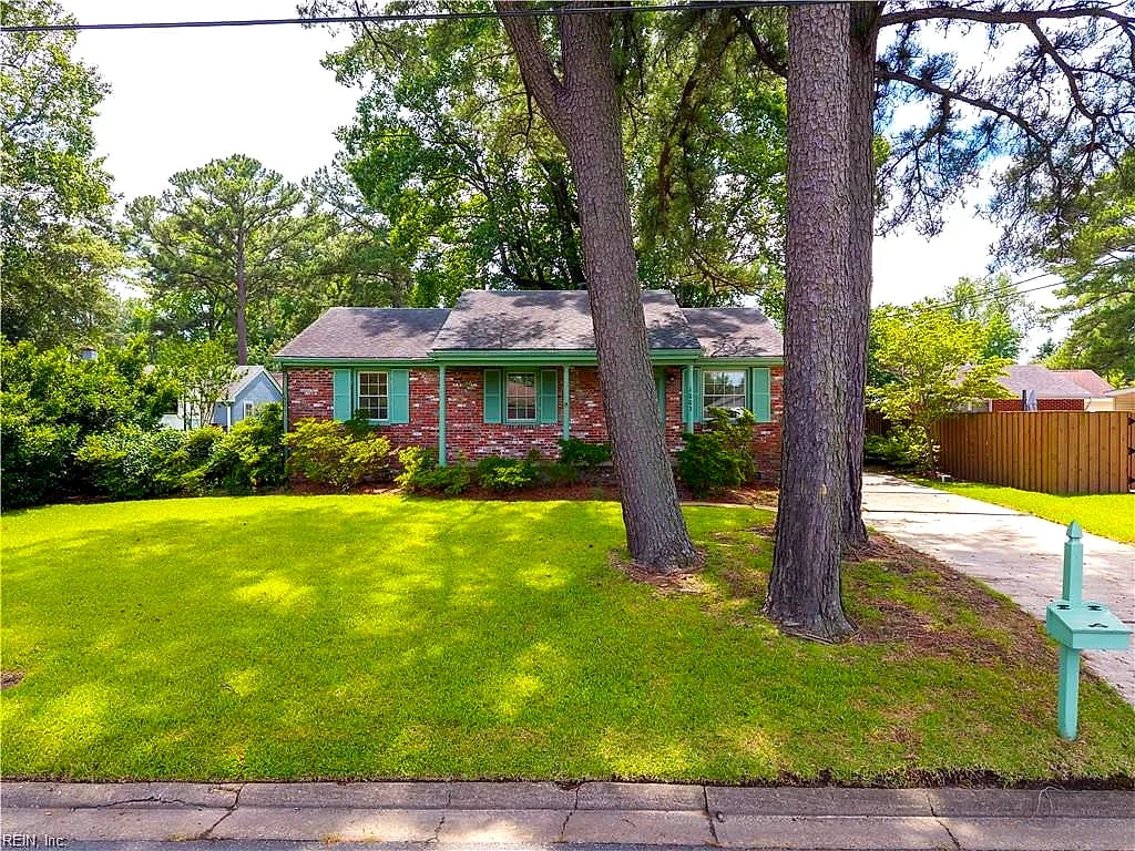 1003 White Pine DR, Chesapeake — 3 bed Residential, 975 sqft