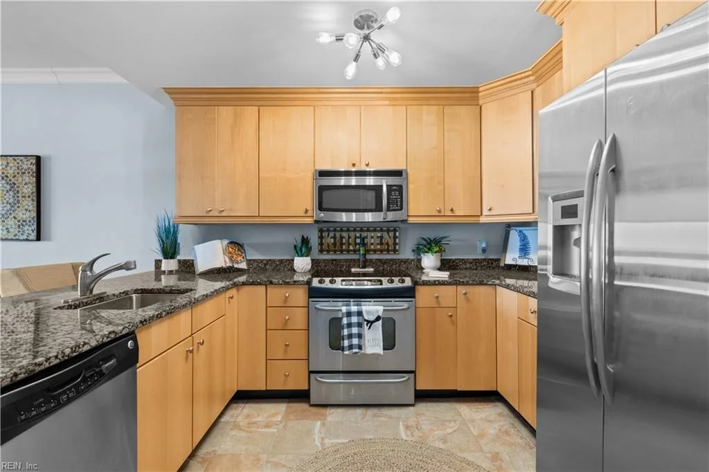 4545 Commerce ST #1604, VIRGINIABEACH VA 23462 - Photo 5