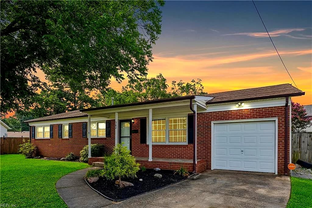 362 King Christian CIR, VIRGINIA BEACH VA 23462 - Main photo
