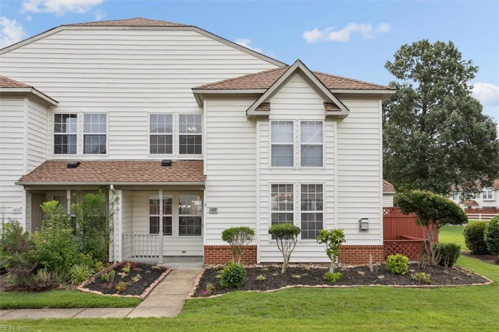 107 Post Oak RD, YORKTOWN VA 23693