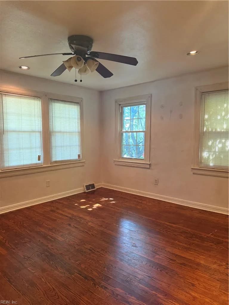 421 Kilby AVE, SUFFOLK VA 23434 - Photo 5