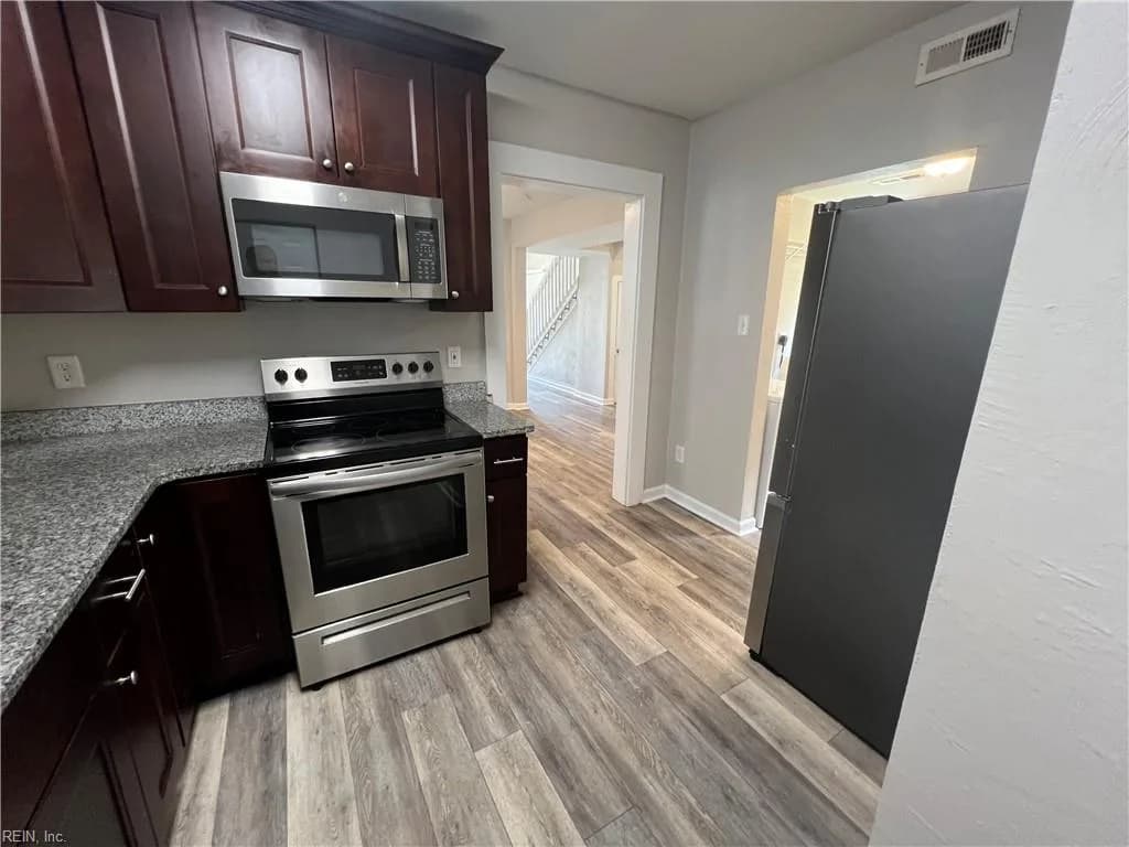 1419 W 27th ST, NORFOLK VA 23508 - Photo 3
