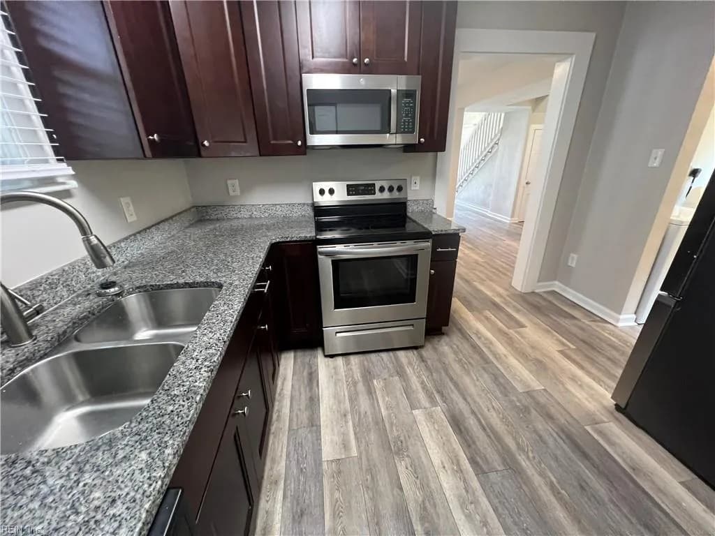 1419 W 27th ST, NORFOLK VA 23508 - Photo 5