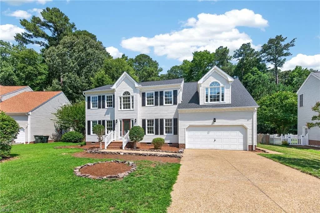204 Halles RN, YORKTOWN VA 23693 - Photo 3