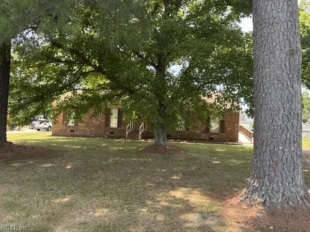 401 Fairview DR, FRANKLIN VA 23851 - Photo 4