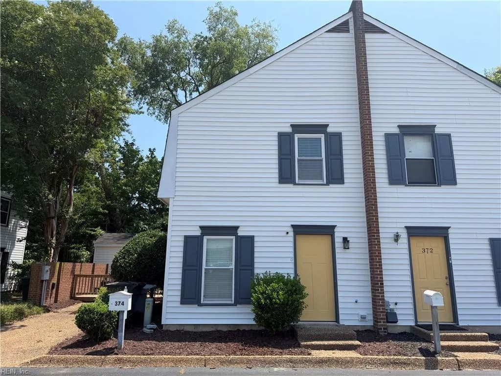374 Eaton ST, HAMPTON VA 23669 - Main photo