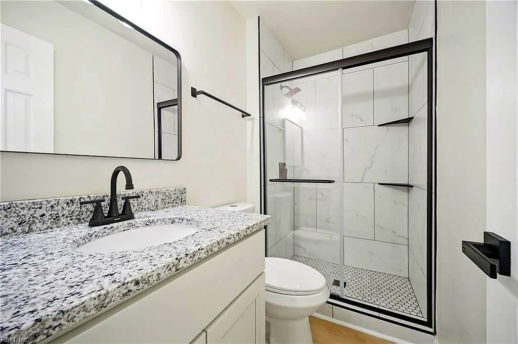 5589 Campus DR, VIRGINIABEACH VA 23462 - Photo 3