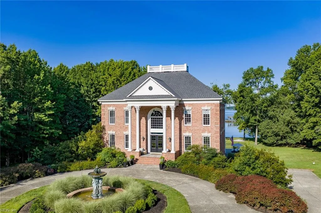 3528 Barretts Ferry DR, Williamsburg — 5 bed Residential, 6,934 sqft