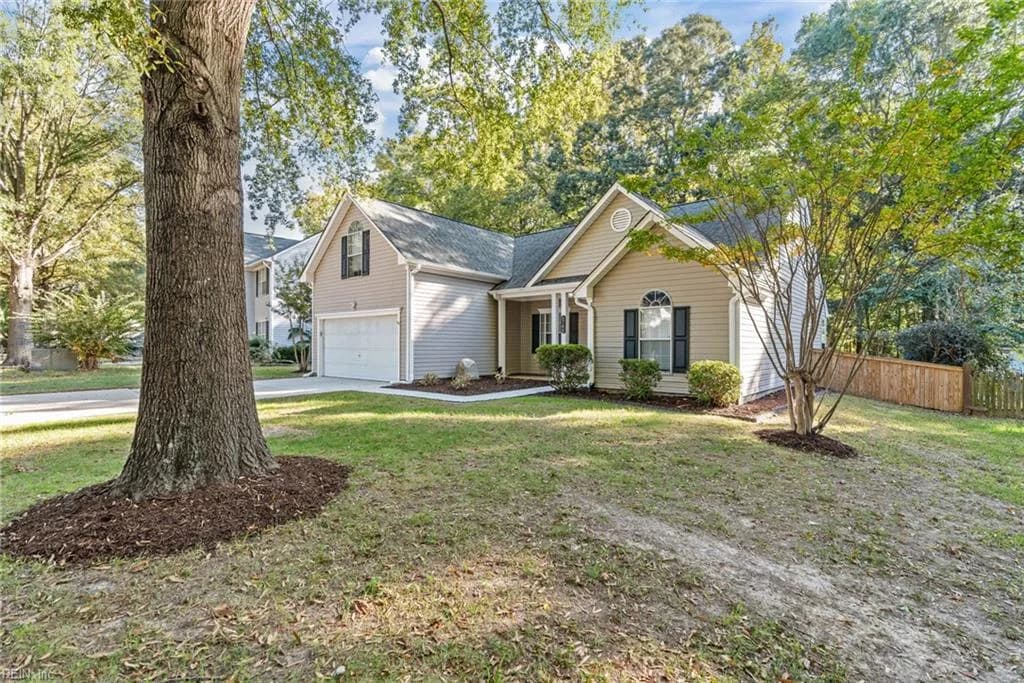 6748 Burbage Lake CIR, SUFFOLK VA 23434 - Photo 2