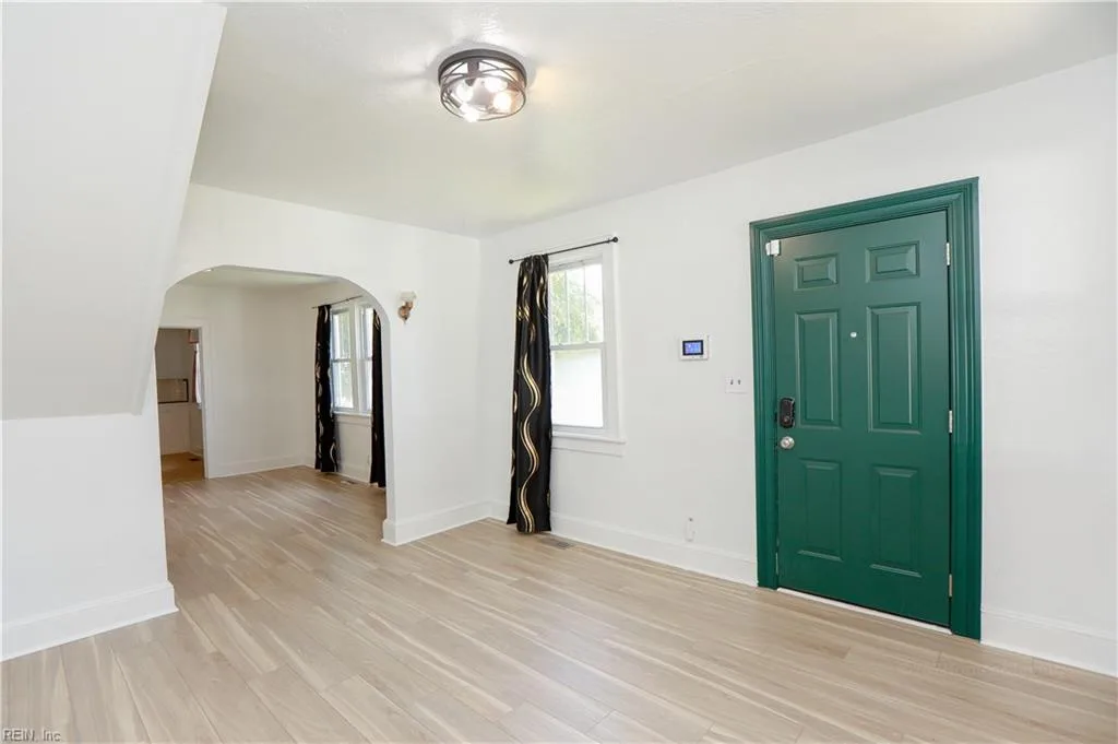 768 Mayfield AVE, NORFOLK VA 23518 - Photo 3